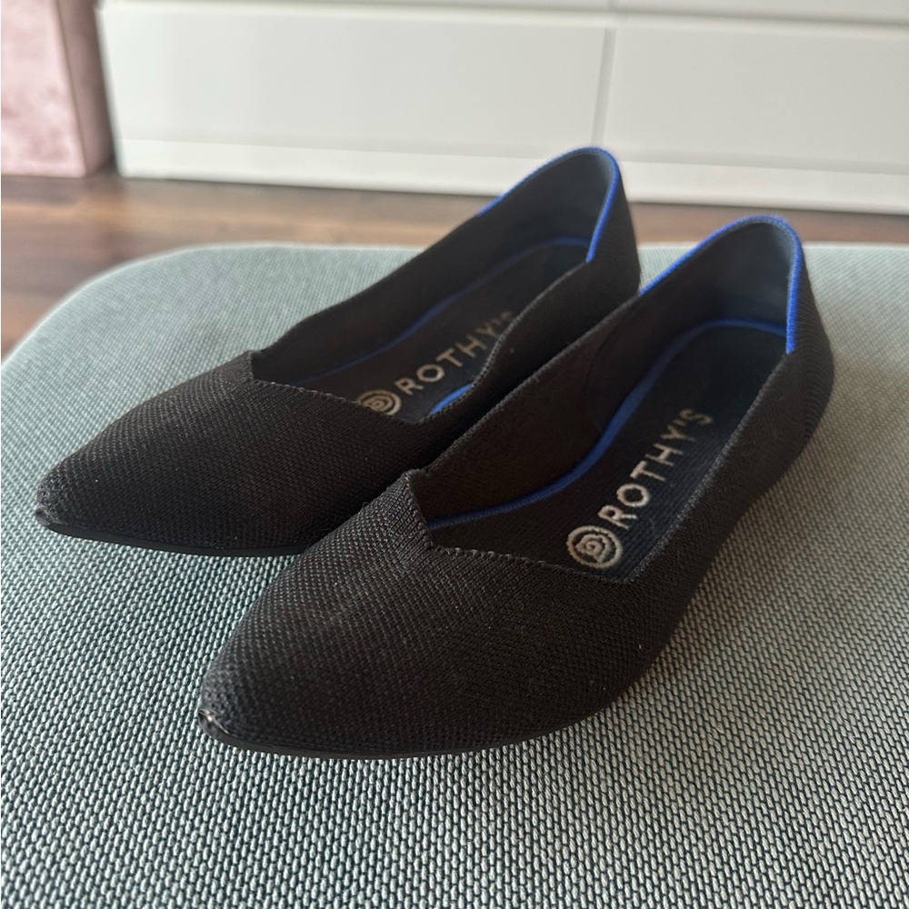 Rothy’s The Point Black Solid Ballet Flats Blue
Halo Pointed Shoe